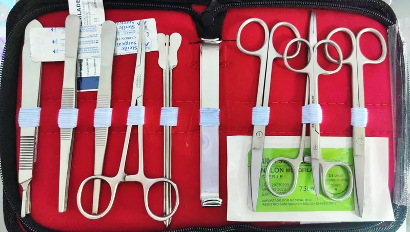 ESTUCHE DE DISECCION DE 16 PIEZAS